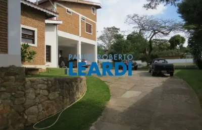 Casa com 5 quartos à venda no Jardim Estância Brasil, Atibaia 