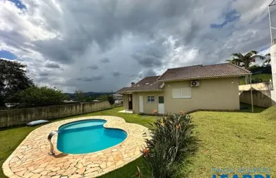Oportunidade casa térrea à venda em condomínio fechado de atibaia!