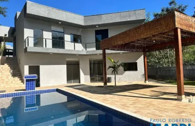 Espetacular casa em condomínio fechado em atibaia/sp