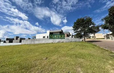 Terreno plano em condomínio fechado próximo ao bragança shopping center