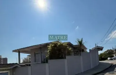 Casa com 4 quartos para alugar no Jardim Nova Bragança, Bragança Paulista 