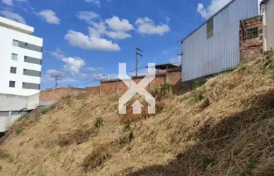 Terreno à venda na Rua José Cleto, Santa Cruz, Belo Horizonte
