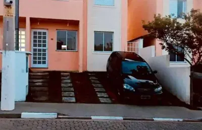 Casa em condomínio fechado com 3 quartos à venda na Estrada do Capuava, Jardim Belizário, Cotia