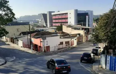 Casa com 2 quartos à venda na Rua Santa Úrsula, Centro, Barueri