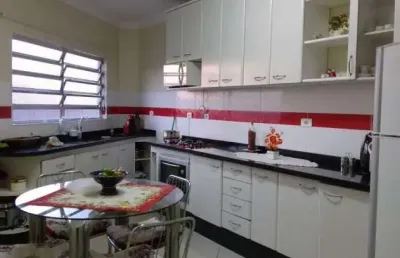 Casa com 2 quartos à venda na Rua Piracicaba, Veloso, Osasco