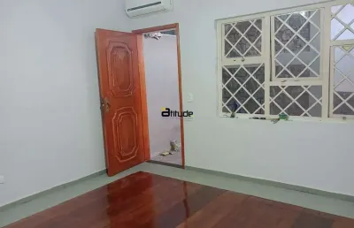 Casa com 3 quartos à venda na Rua Maria Helena, Vila Engenho Novo, Barueri