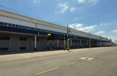- galpão em condomínio fechado – 1.976 m² para locação em itapevi – sp - localização estratégica | alto padrão | próximo à rodovia castelo branco