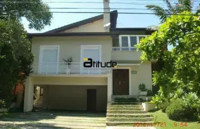 Sobrado para locação no residencial das estrelas – barueri/sp | 4 dormitórios, 3 suítes, churrasqueira e área verde privativa