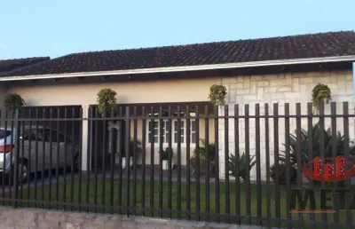 Casa com 3 dormitórios à venda, 264 m² por r$ 800.000,00 - espinheiros - joinville/sc