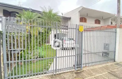 Sobrado com 4 dormitórios à venda, 220 m² por r$ 1.050.000,00 - novo mundo - curitiba/pr