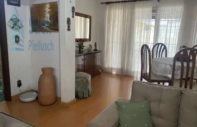 Casa ótima localização próxima av. transamazônica-colégio carlos lencastre-jardim garcia-piscina-churrasqueira-r$600.000,00-aceita proposta-financia.