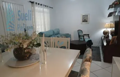 Casa boa localização jd do trevo-fácil acesso rodovias, centro da cidade-varanda e muita área verde-3 quartos-permuta-valor de venda r$700.000,00.