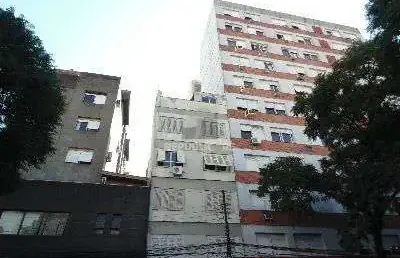 Apartamento à venda na cidade baixa com 31m² e 1 dormitório/quarto disponível.