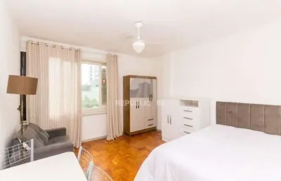 Apartamento para alugar na cidade baixa com 33 m² e 1 dormitório/quarto disponível.