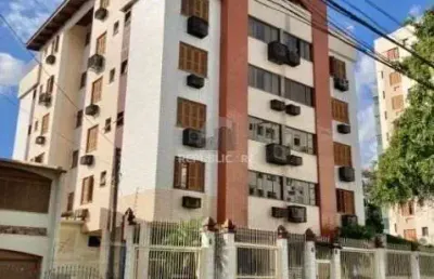 Excelente cobertura, 03 dorm com suite, churrasqueira, piscina e vista.