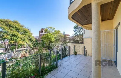 Casa residencial à venda no bairro jardim botânico com 5 dormitórios e 379 m² úteis.