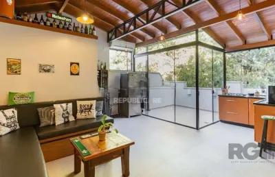 Cobertura à venda em moinhos de vento com 121 m² e 1 dormitório/quarto disponível