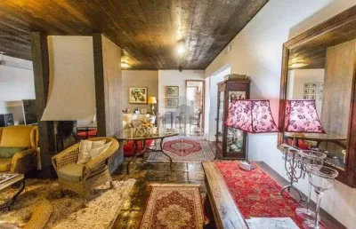 Casa para venda - 400m², 3 dormitórios, sendo 1 suites, 5 vagas - cristal