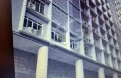 Escritório à venda no centro histórico com 64 m² de área útil disponível.