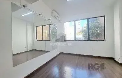 Escritório à venda no bairro cidade baixa com 65 m² de área útil disponível