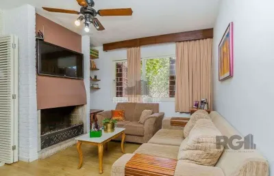 Casa 172m² - 3 dormitórios, 3 vagas no bairro teresópolis