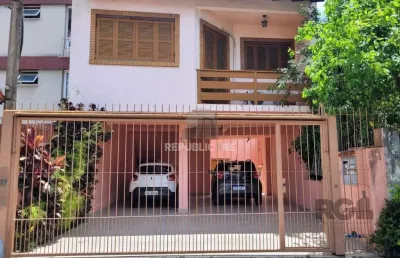 Casa para venda - 181.5m², 4 dormitórios, 2 vagas - partenon
