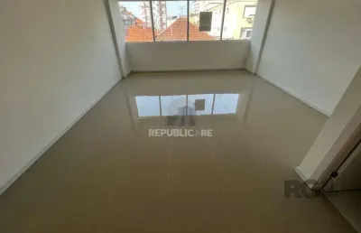 Escritório à venda no bairro bom fim com 38 m² de área útil disponível.