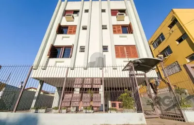 Cobertura, 2 quartos, 1 suite, dependência de empregada, 1 vaga de garagem, bair