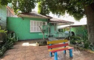 Casa residencial à venda no bairro cristal, com 130 m² e 3 dormitórios/quartos.