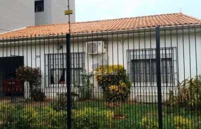 Casa residencial à venda no jardim botânico com 180 m² e 2 dormitórios/quartos disponíveis.