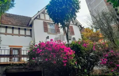 Casa residencial à venda no bairro santa cecília com 570 m² e 6 dormitórios/quartos.