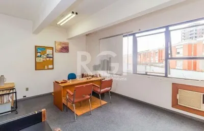 Escritório à venda no bairro moinhos de vento com 58 m² de área útil disponível