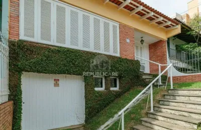 Casa residencial à venda no bairro teresópolis com 229 m² e 3 dormitórios/quartos.