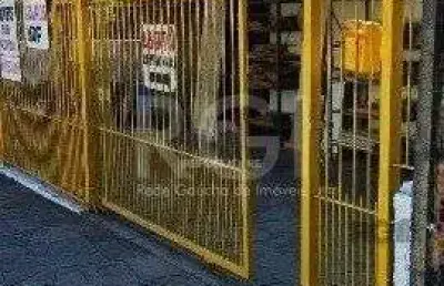 Terreno à venda no bairro cavalhada com área de 326m² e sem dormitórios.