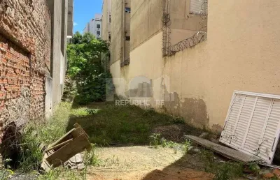 Terreno com projeto aprovado para construção de prédio no centro histórico