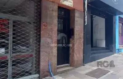 Apartamento à venda no centro histórico com 113 m² e 3 dormitórios/quartos.