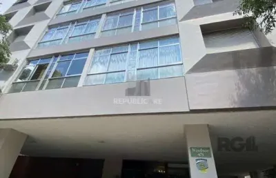 Apartamento à venda no moinhos de vento com 3 dormitórios e 99 m² de área útil