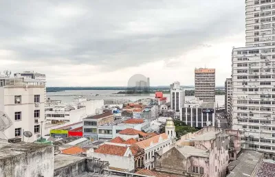Apartamento à venda no centro histórico com 84m² e 2 dormitórios/quartos disponíveis