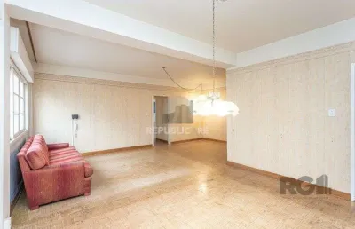 Apartamento no bairro floresta de 3 dormitórios e vaga desocupado