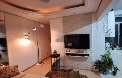 Apartamento de quatro dormitórios e uma vaga de garagem no bairro bom fim em por