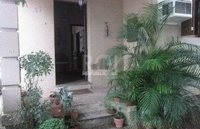 Casa residencial à venda no bairro floresta com 1 dormitório e 137 m² úteis