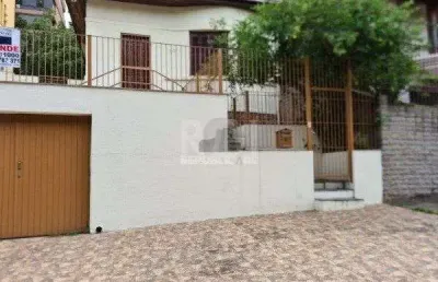 Linda casa residencial à venda no bairro higienópolis com 120 m² e 3 dormitórios.