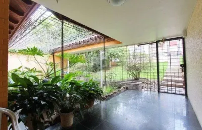 Casa residencial à venda no bairro teresópolis com 250 m² e 3 quartos/dormitórios.