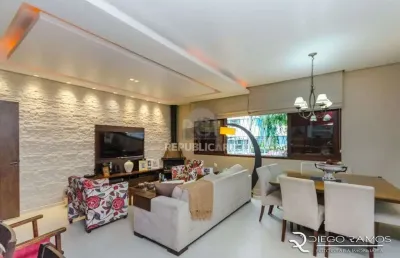 Casa para venda - 216m², 4 dormitórios, sendo 1 suites, 4 vagas - menino deus