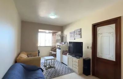 Apartamento à venda no centro histórico com 69 m² e 2 dormitórios/quartos disponíveis.