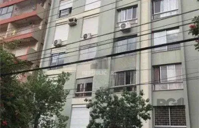 Apartamento à venda no centro histórico com 37m² e 1 dormitório/quarto disponível.