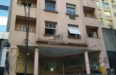 Na riachuelo com 2 dormitórios e 87,17m2, 2 banheiros ,com  sacada
