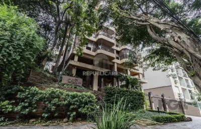Apartamento de três quartos, suíte e duas vagas de garagem no bairro mont serrat