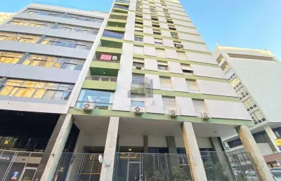 Apartamento à venda no centro histórico com 144 m² e 3 dormitórios/quartos disponíveis.