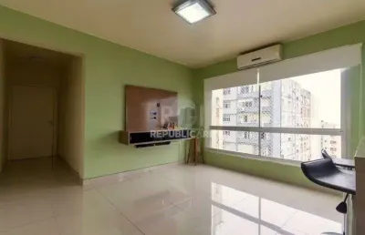 Apartamento à venda no centro histórico com 52 m² e 1 dormitório/quartos.